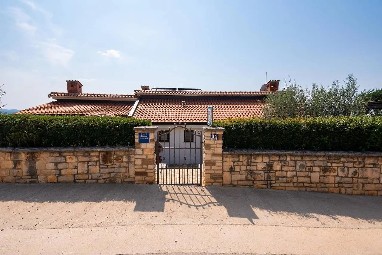Guest house Apartments Villa Eric Kastelir