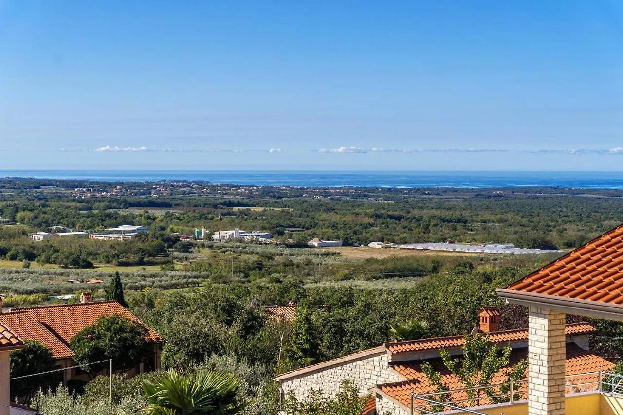Guest house Apartments Villa Eric Kastelir